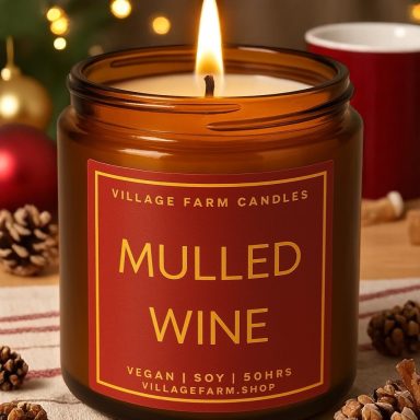 Our Mulled Wine Candle blends fruity, sweet, and spicy aromas, evoking cozy winter evenings and the warmth of a steaming glass by the fire.